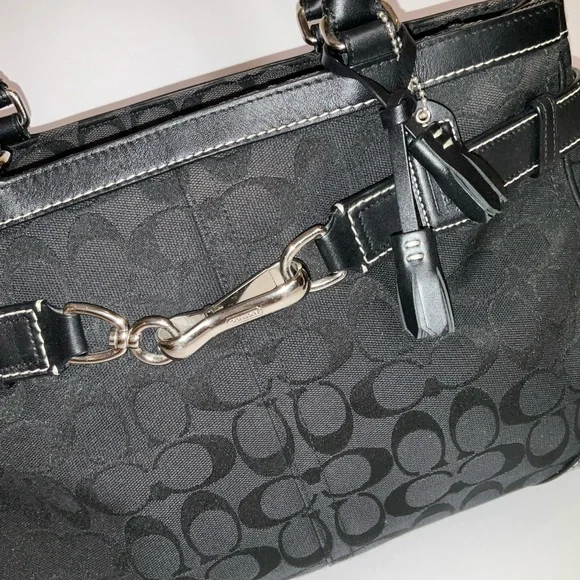 Y2K Coach Black Signature Canvas and Leather Hampton Tote - Picture 4 of 14